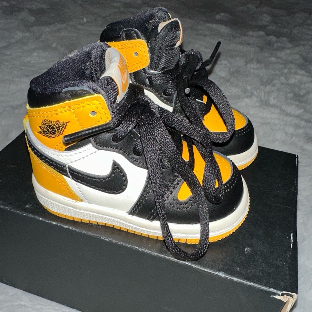 Jordan 1 Retro High (Taxi’s)